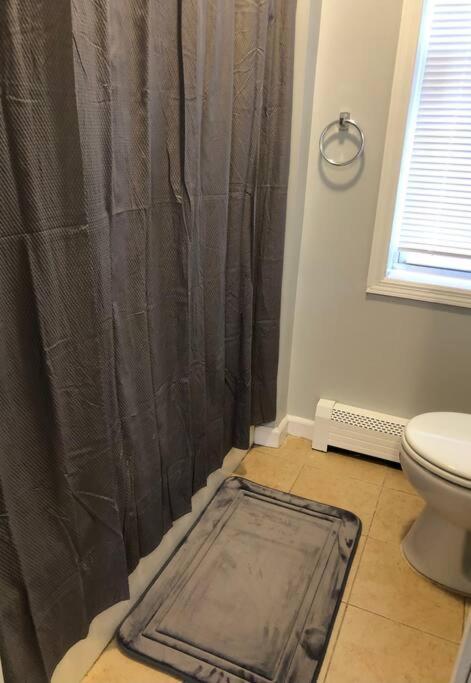 Private 2-Bedroom With Free Parking And Direct Bus To Nyc Manhattan Only 2 Blocks Away Linden Buitenkant foto