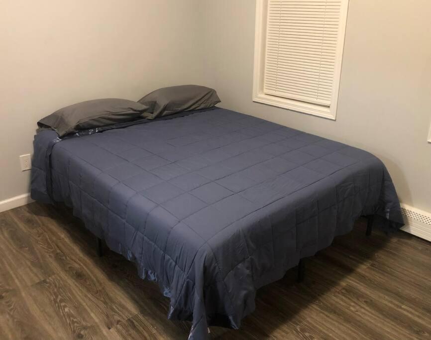Private 2-Bedroom With Free Parking And Direct Bus To Nyc Manhattan Only 2 Blocks Away Linden Buitenkant foto